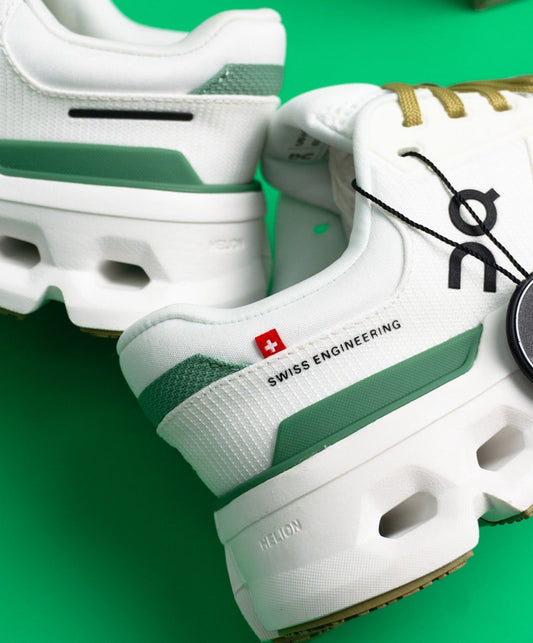 On Running Cloudrunner 2 Undyed Green