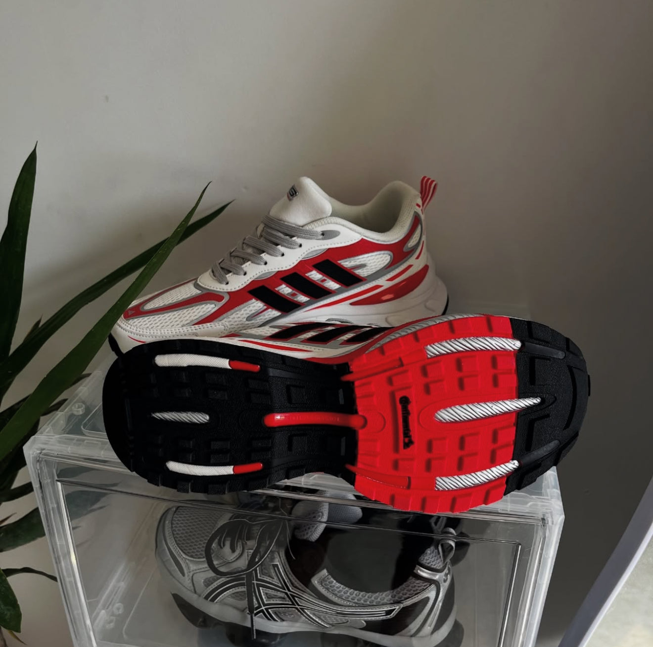 Adi MTS Pro Running White Black Red