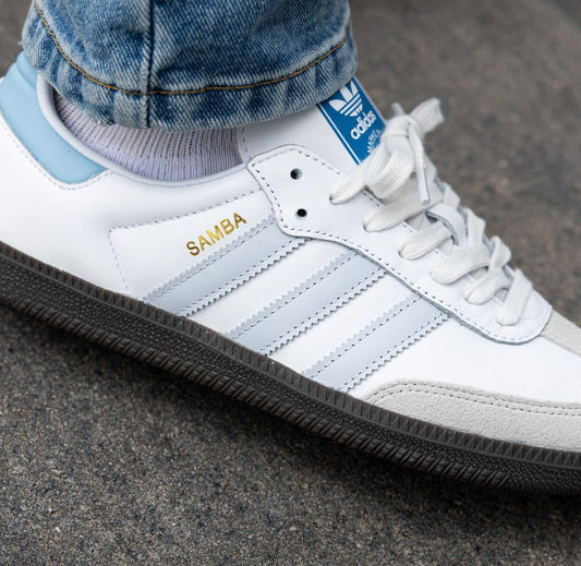 WMNs Samba Trainers “ Halo White “