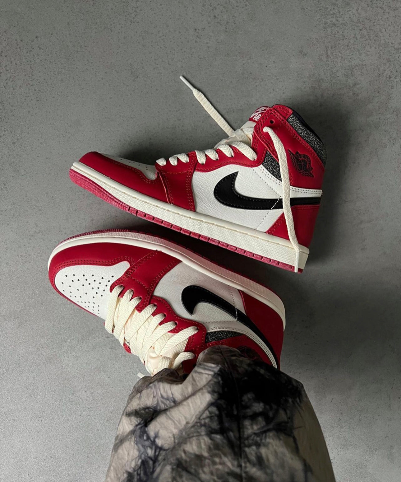 WMNs Air Jordan 1 “ Lost and Found “